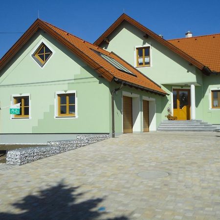 Gaestezimmer Rieder Staatz Esterno foto