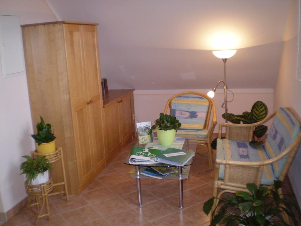 Gaestezimmer Rieder Staatz Esterno foto